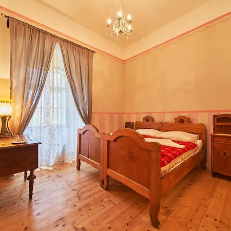Zamek Lesany Πανσιόν 3*