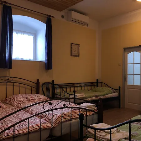Πανσιόν Zamek Lesany