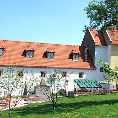 Zamek Lesany ゲストハウス