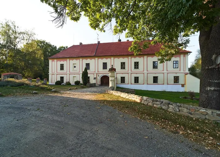 Zamek Lesany Netvořice